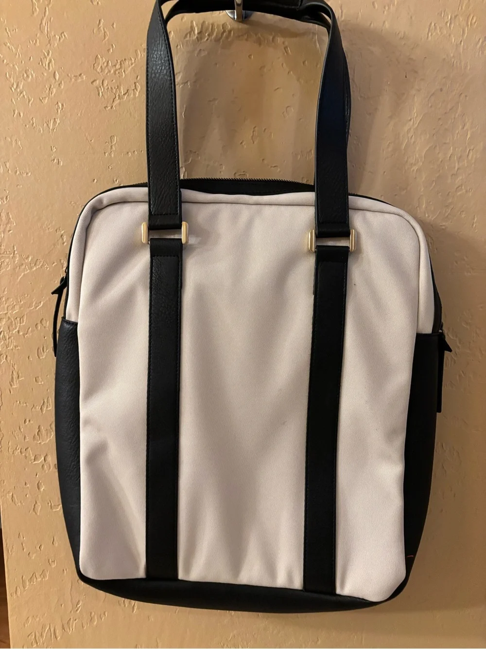 Moët & Chandon Two-Tone Cream and Black Carry Tote